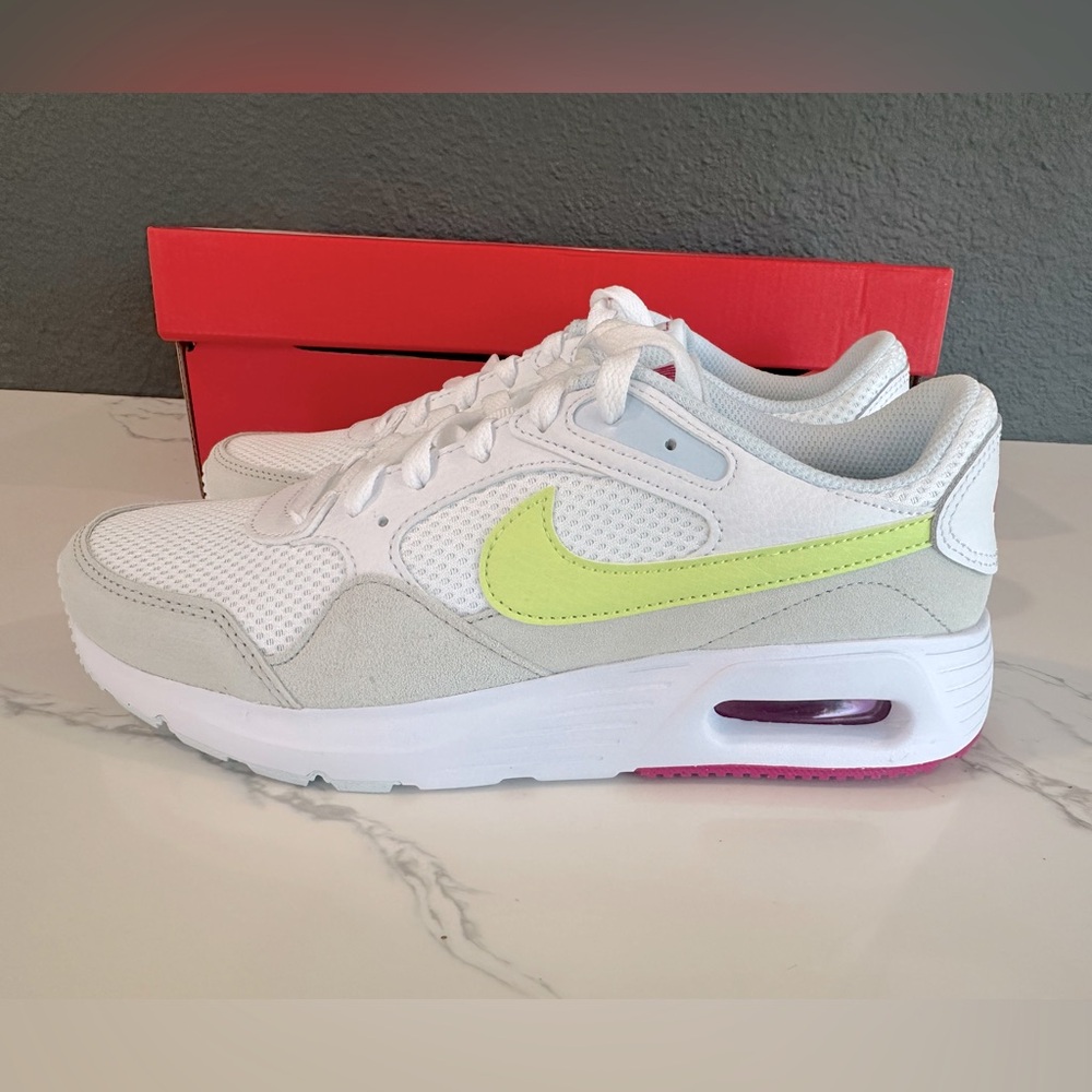 Women’s Nike Air Max SC size 8
